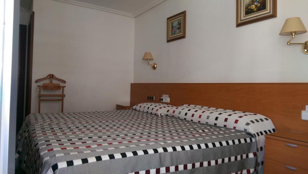 Pension Araba Vitoria-Gasteiz Kamer foto
