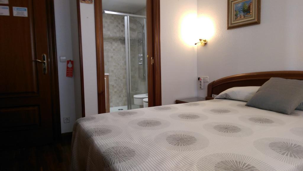 Pension Araba Vitoria-Gasteiz Buitenkant foto